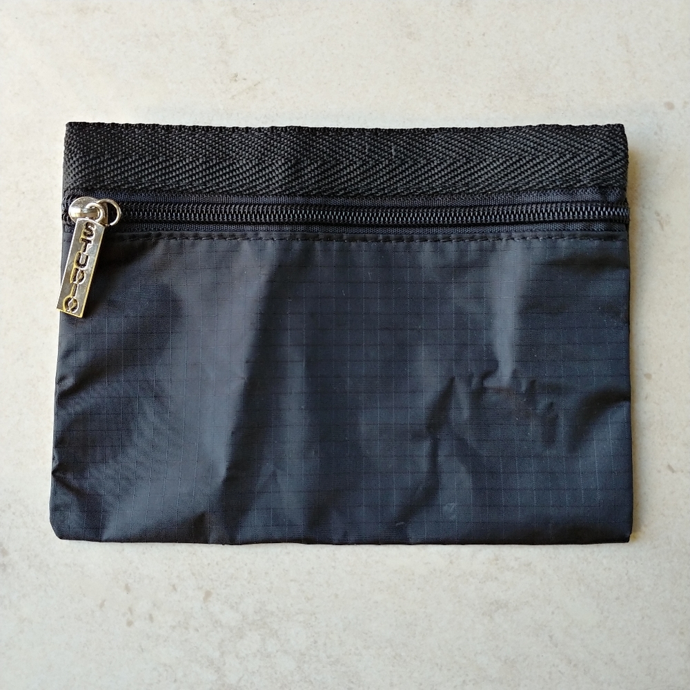 Studio Black Zip Pouch Bag for Makeup Brus…